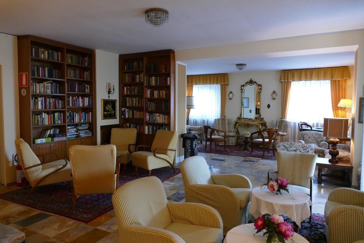 Hotel Stella D'Italia - Nuova Gestione Римини Екстериор снимка