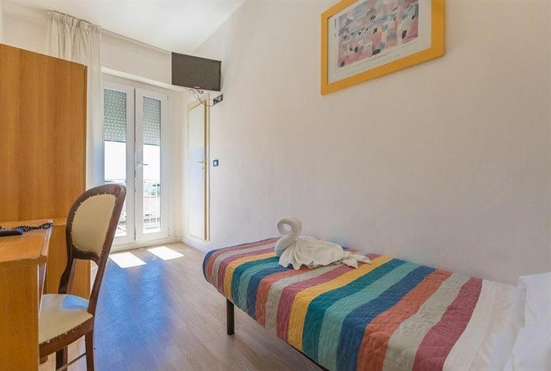 Hotel Stella D'Italia - Nuova Gestione Римини Екстериор снимка