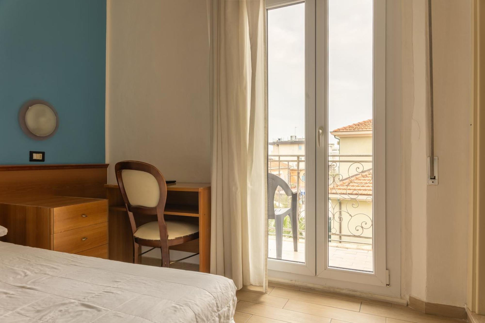 Hotel Stella D'Italia - Nuova Gestione Римини Екстериор снимка